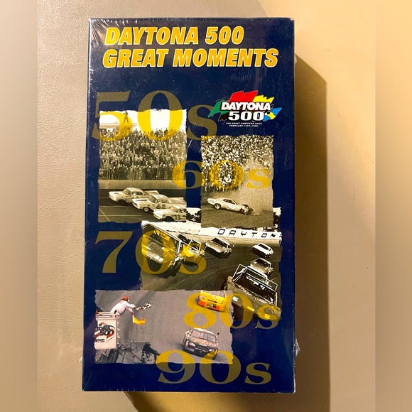 Daytona 500 Great Moments VHS - Picture 1 of 3